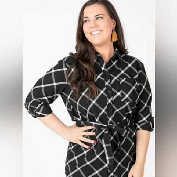 NEW! Flannel Belted Tunic Window Pane Black Ivory Collar - Picture 1 of 5